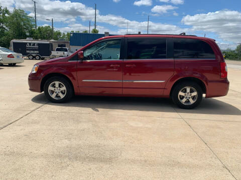 2012 Chrysler Town and Country for sale at Elite Auto Plaza in Springfield IL