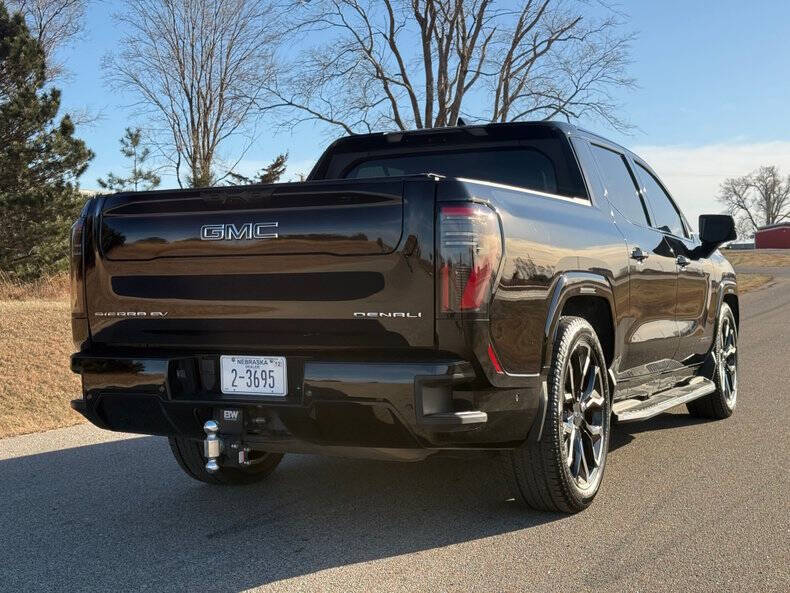 2025 GMC Sierra EV Denali