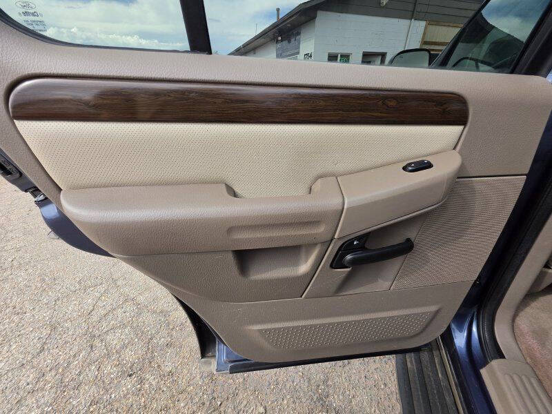 2004 Ford Explorer Eddie Bauer