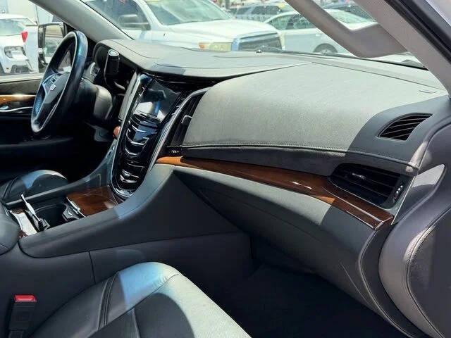 2019 Cadillac Escalade Luxury