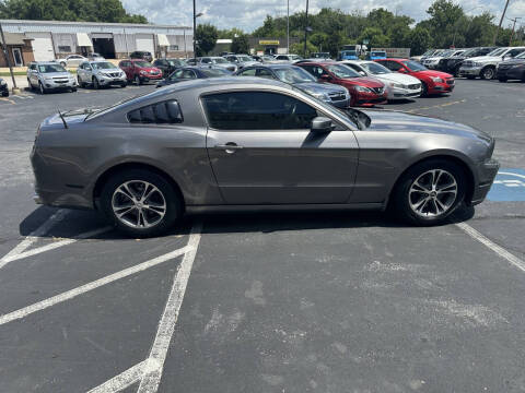 2014 Ford Mustang V6