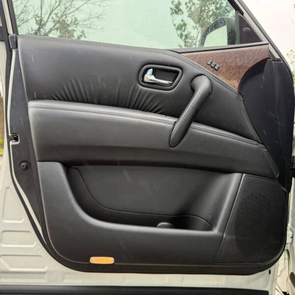 2017 Infiniti QX80