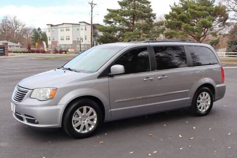 2013 Chrysler Town and Country Touring
