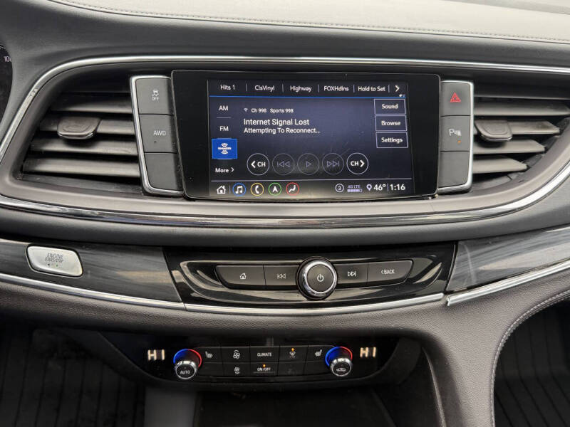 2020 Buick Enclave Essence