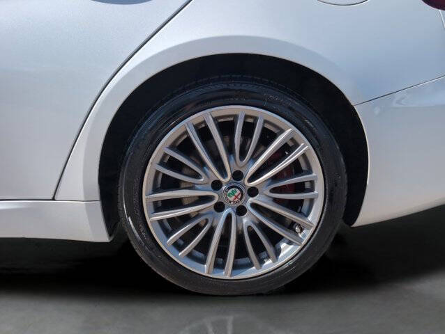 2017 Alfa Romeo Giulia Ti