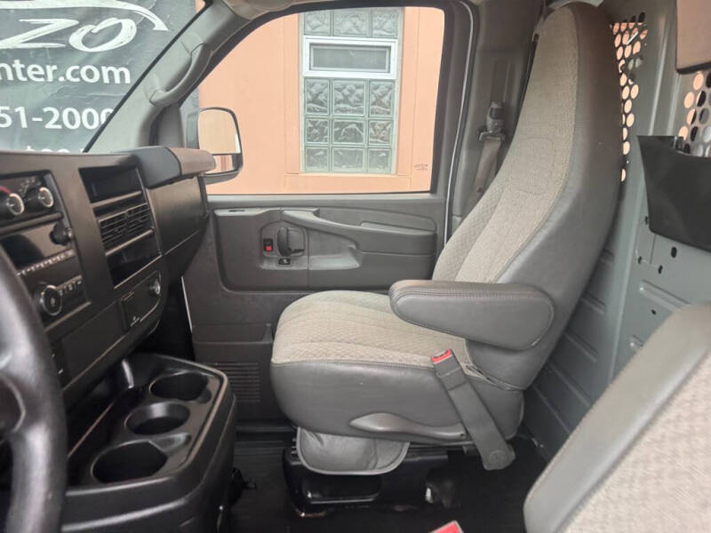 2015 GMC Savana 2500