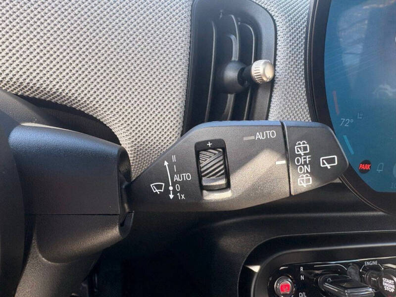 2025 MINI Hardtop 2 Door