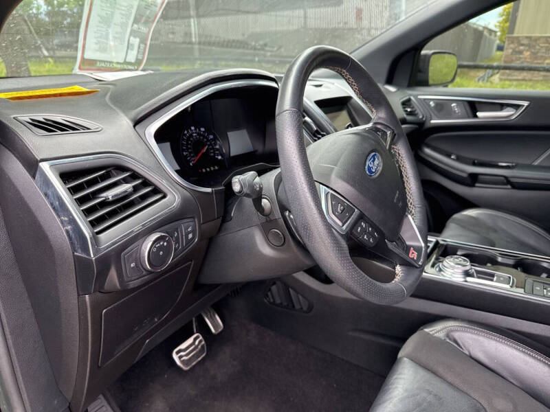2020 Ford Edge ST
