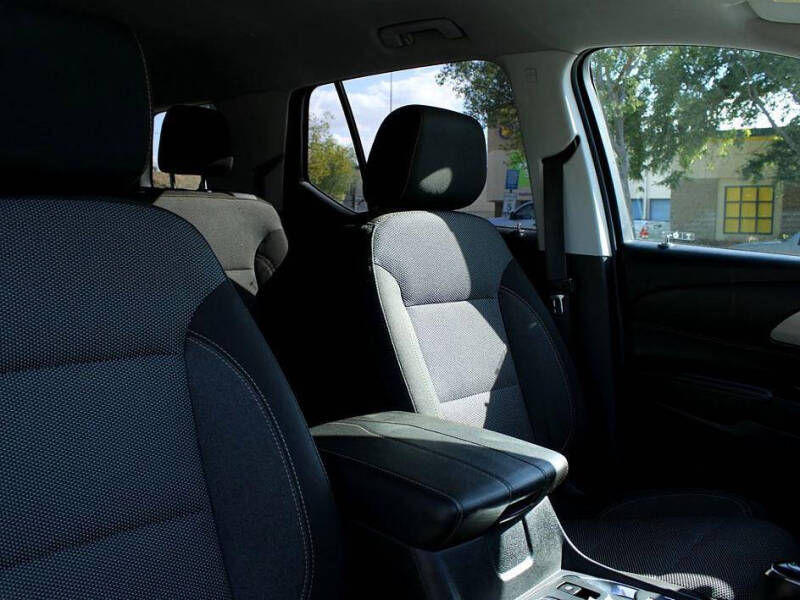 2018 Chevrolet Traverse LS