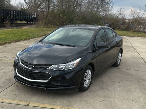2018 Chevrolet Cruze for sale at Mr. Auto in Hamilton OH