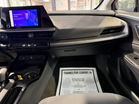 2025 Toyota Prius LE