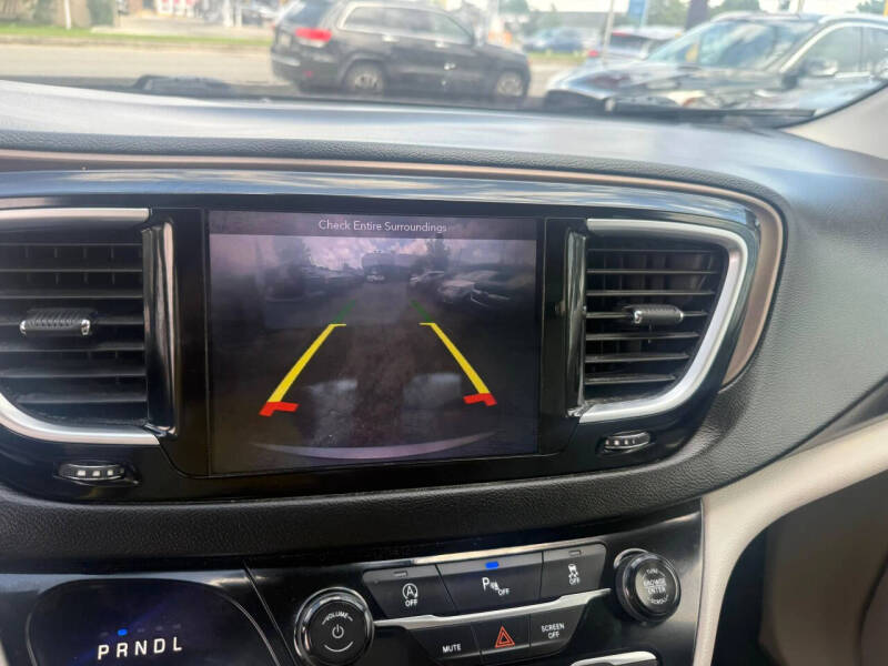 2018 Chrysler Pacifica Touring L Plus