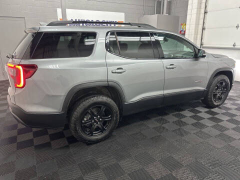 2023 GMC Acadia AT4