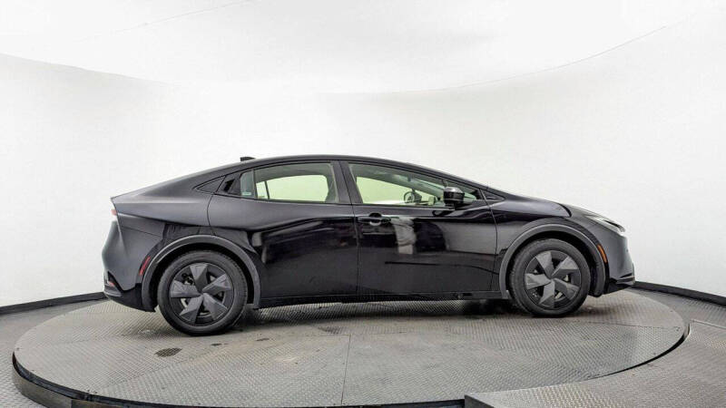 2024 Toyota Prius LE