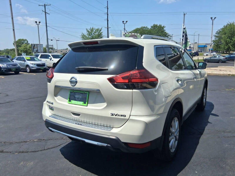 2017 Nissan Rogue SV