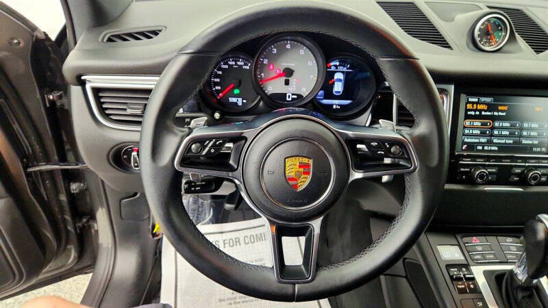 2016 Porsche Macan S