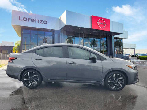 2023 Nissan Versa SR