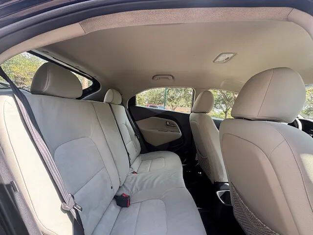 2013 Kia Rio 5-Door LX