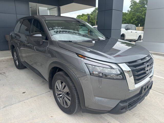 2025 Nissan Pathfinder S