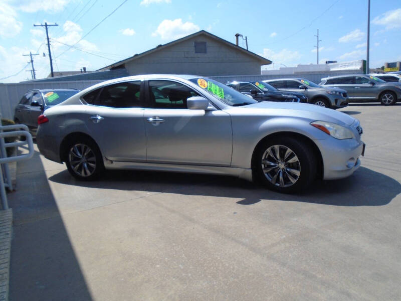 2013 Infiniti M37