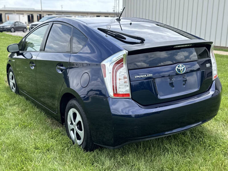 2012 Toyota Prius Two