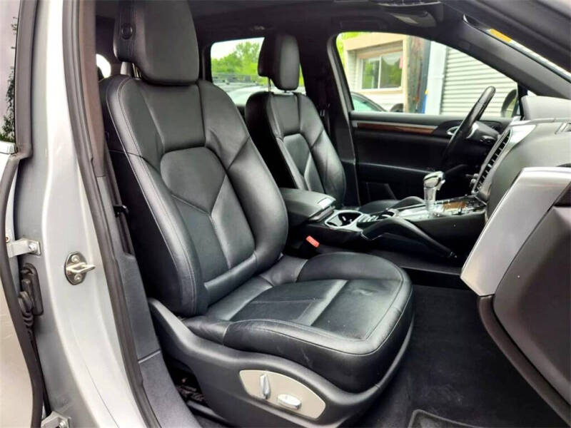 2012 Porsche Cayenne Tiptronic