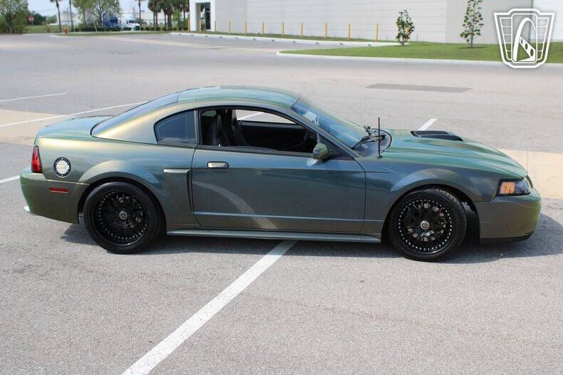 2003 Ford Mustang Mach 1 Premium