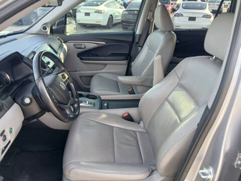 2022 Honda Pilot SE