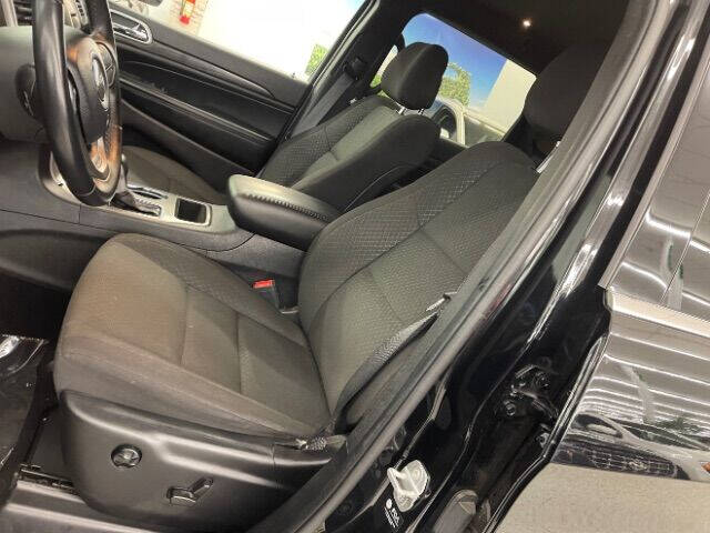 2021 Jeep Grand Cherokee Laredo E