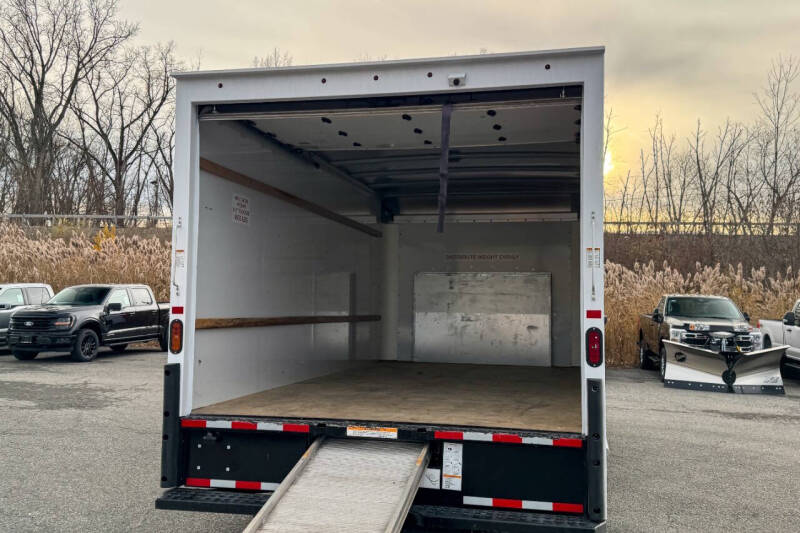 2024 Ford E-Series E-350 SD