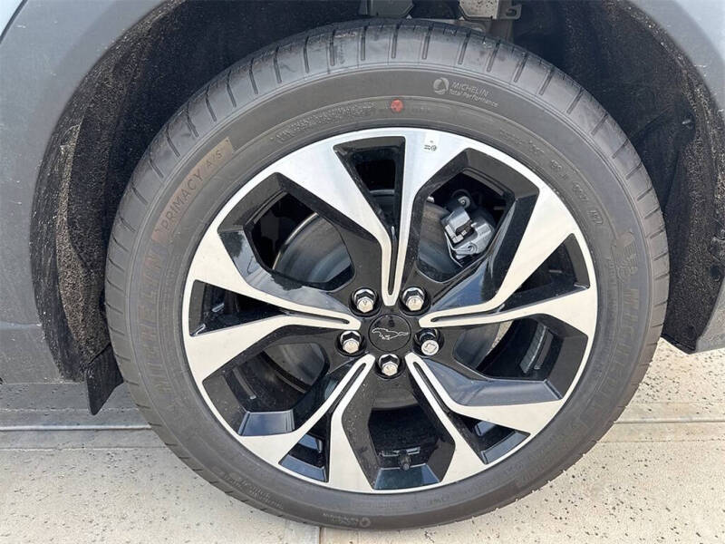 2025 Ford Mustang Mach-E Select