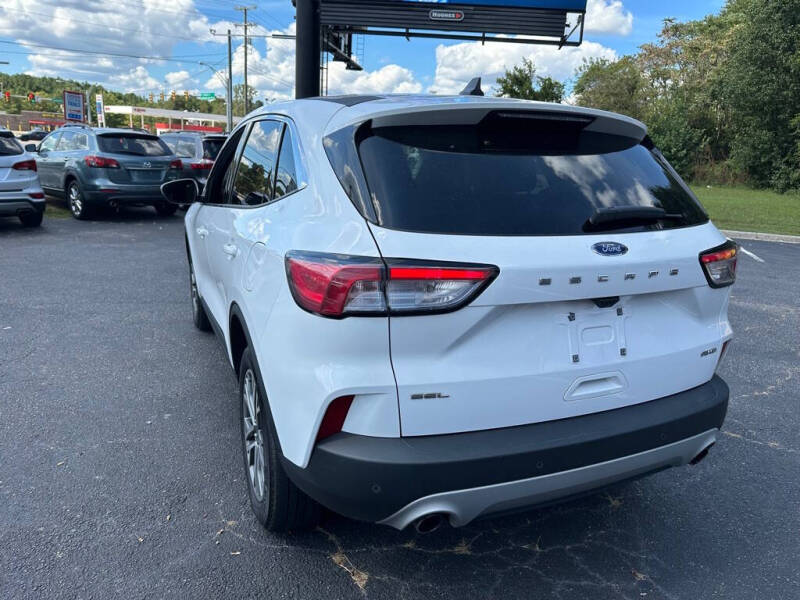 2022 Ford Escape SEL