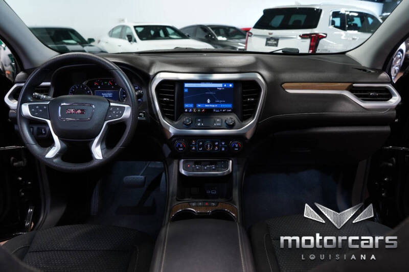 2022 GMC Acadia SLE
