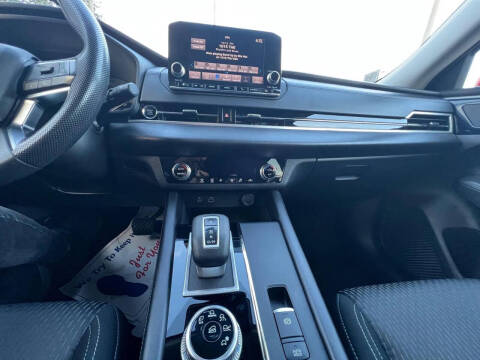 2022 Mitsubishi Outlander ES