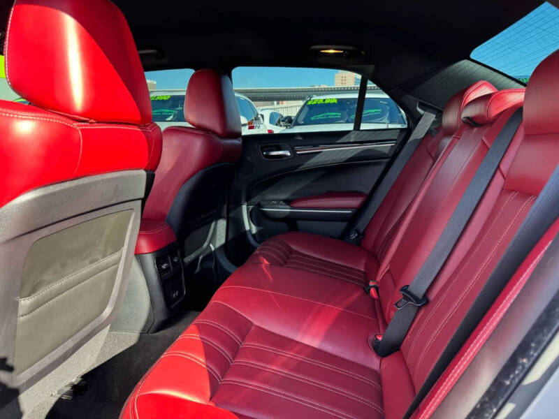 2021 Chrysler 300 S V8