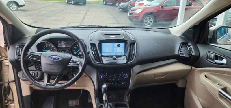 2017 Ford Escape SE