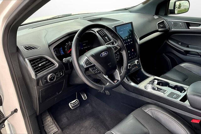 2023 Ford Edge ST