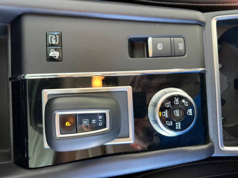 2024 Mitsubishi Outlander PHEV SE