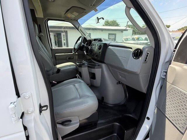 2014 Ford E-Series E-250