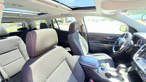 2017 GMC Acadia SLE-2