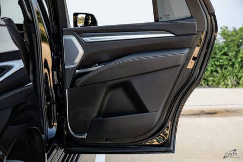 2025 Cadillac Escalade-V