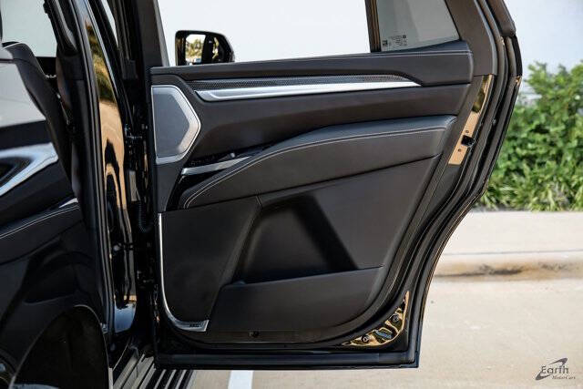 2025 Cadillac Escalade-V