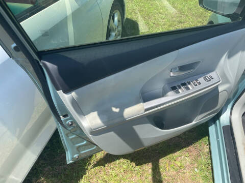 2013 Toyota Prius v Five