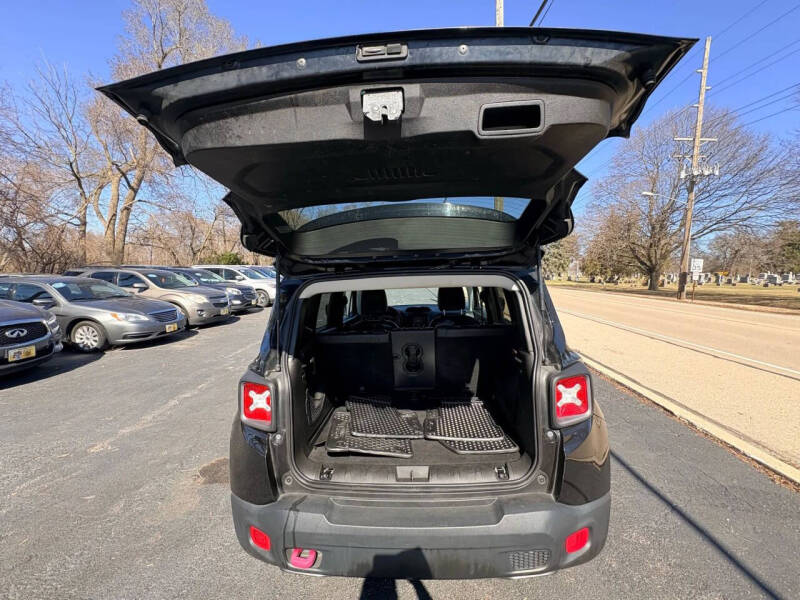 2017 Jeep Renegade Deserthawk