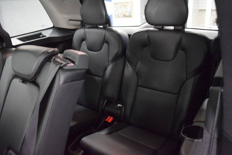 2020 Volvo XC90 T5 Momentum