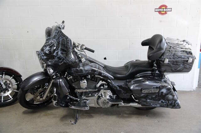 2011 Harley-Davidson CVO STREET