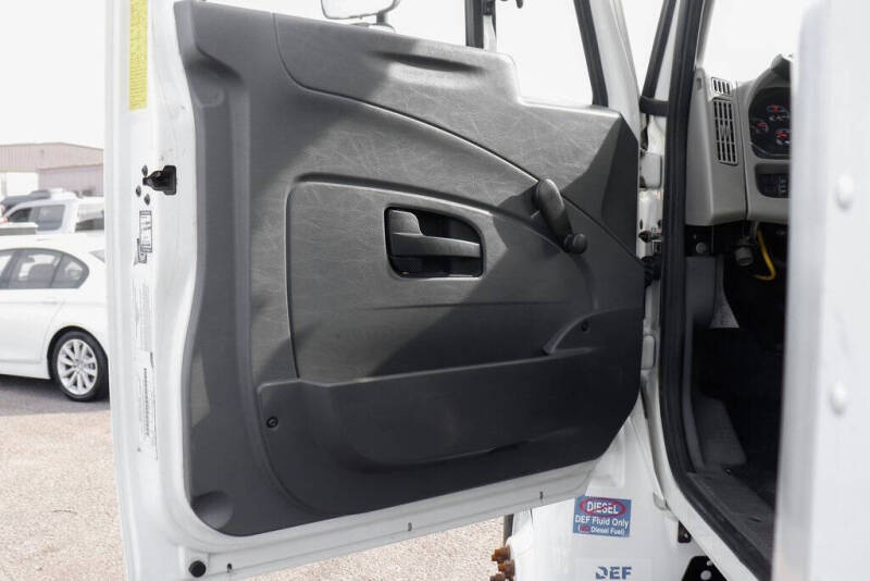 2019 International DuraStar 4300