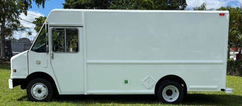 2004 Freightliner MT45 Chassis