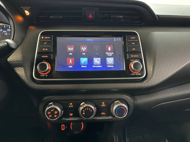 2019 Nissan Kicks S