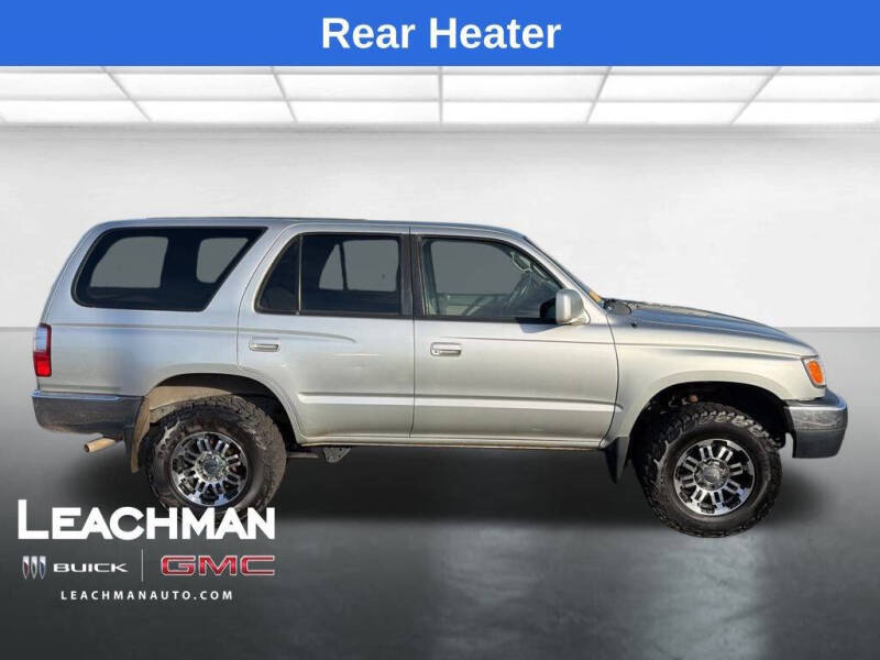 2002 Toyota 4Runner SR5